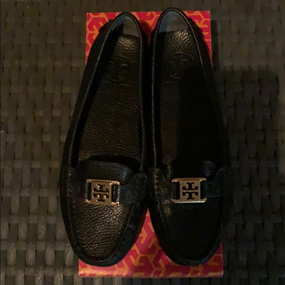 Leather shoes